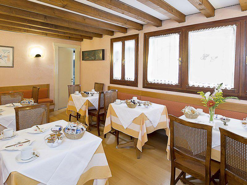 48FE8E44847ACB3922414E2C9BAA4D86