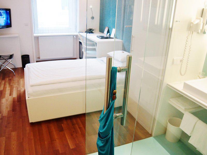 B0F9BF4AC52111441337888E456F731F