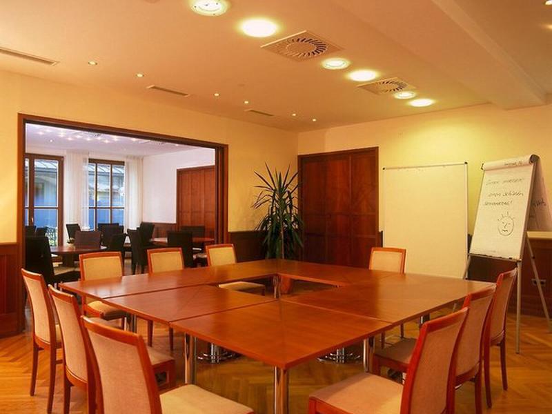 90D3C80529AEFCE8FA66F5585E57D262