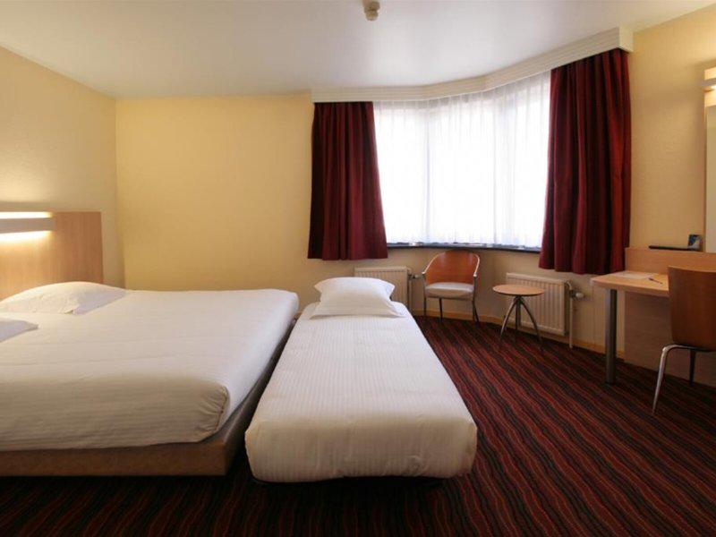 0A7BA875548F757EB2A44225795D74DC