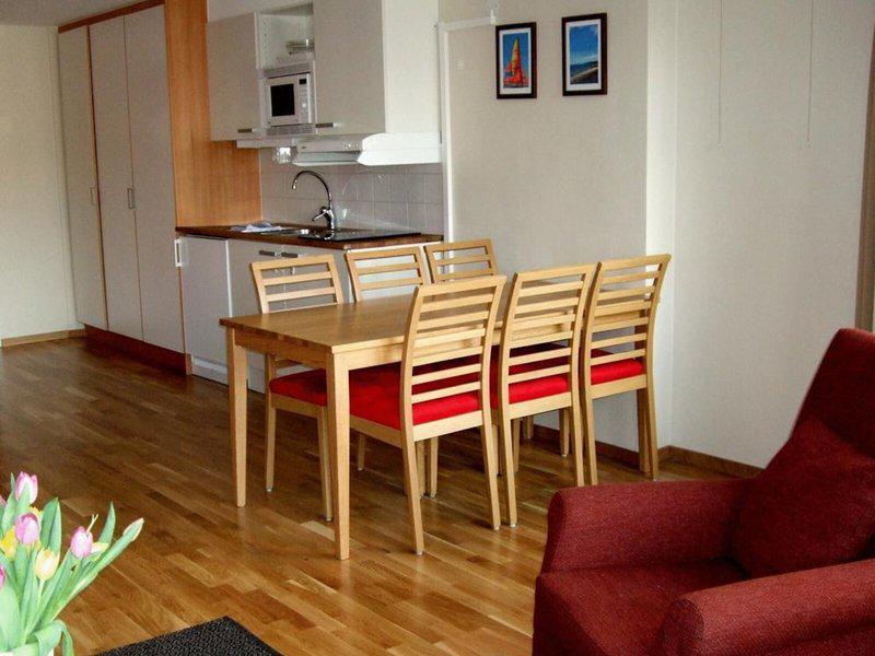 2AC29EAAE900C22F500FF235042810DB