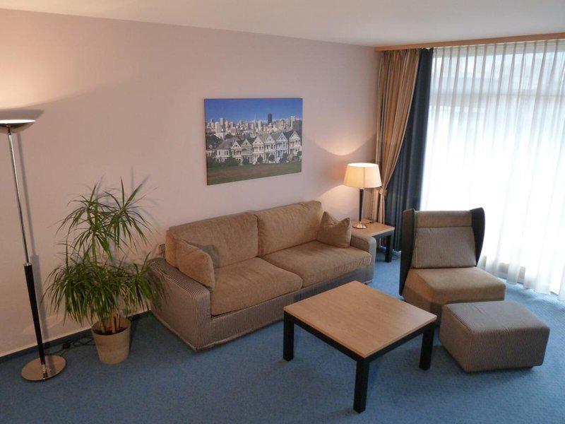 6417DC891B1F94A4FAD9CDCF690BCBE1