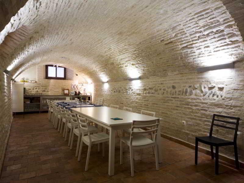 DE5520AB12D8B6599462B1A8A5A5E77B