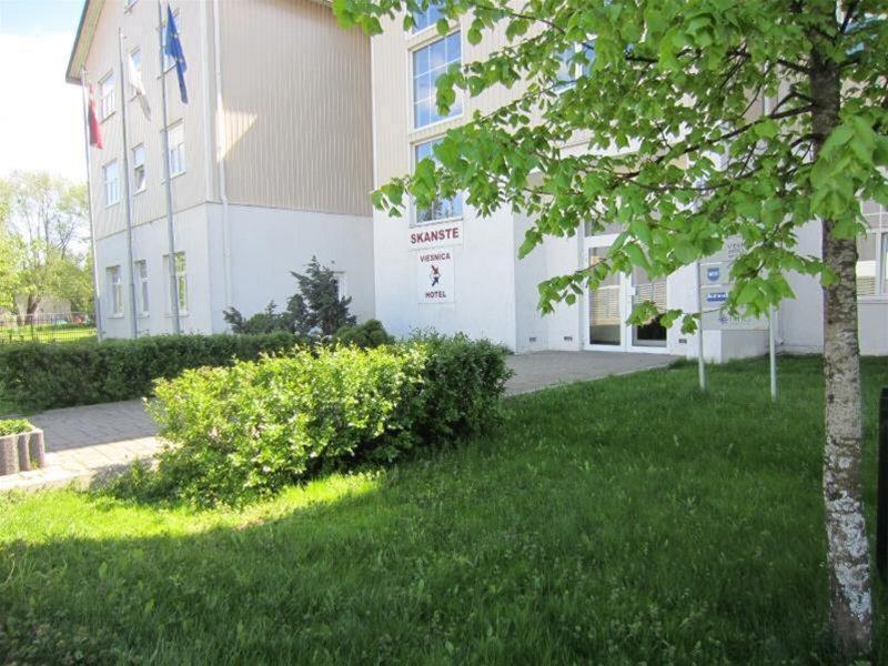 0D55B3A3CA9446B12E78839D41E3B4C4