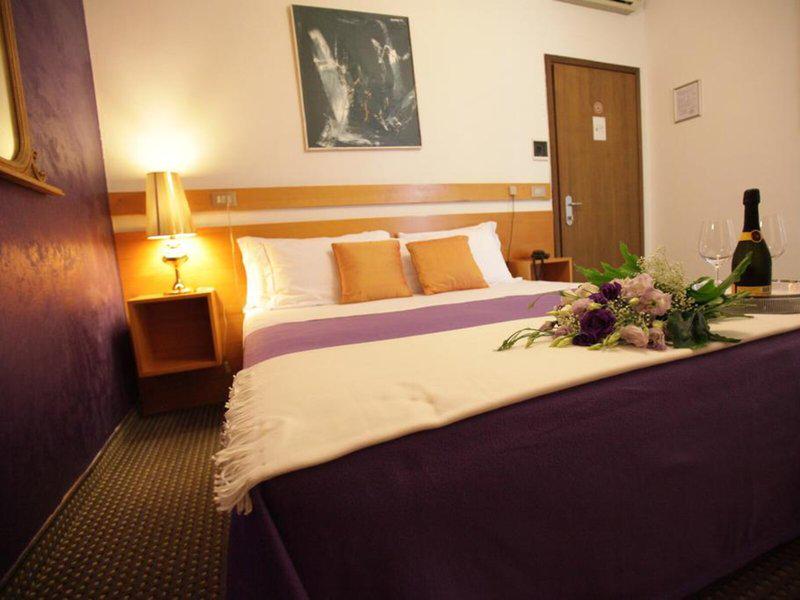 681031B430C8D3D2A4B013683BE70189