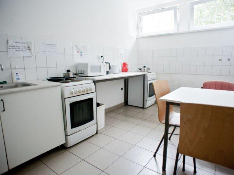 E82879793014D9861B992D3F039414D6