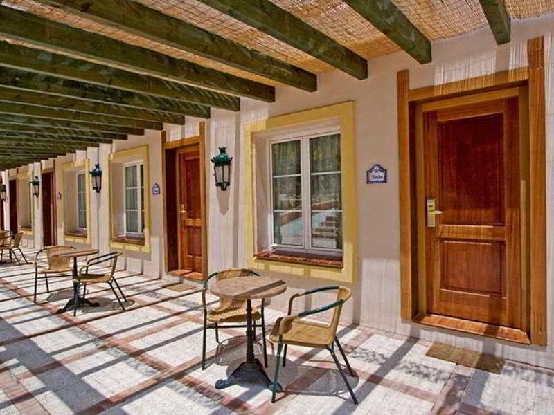 3365659BCCC992CECECA7D4C226B13B8