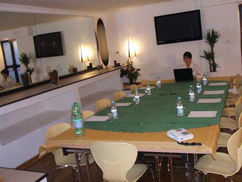 5DEE90CB3F97D806EC81F393005ADDCE