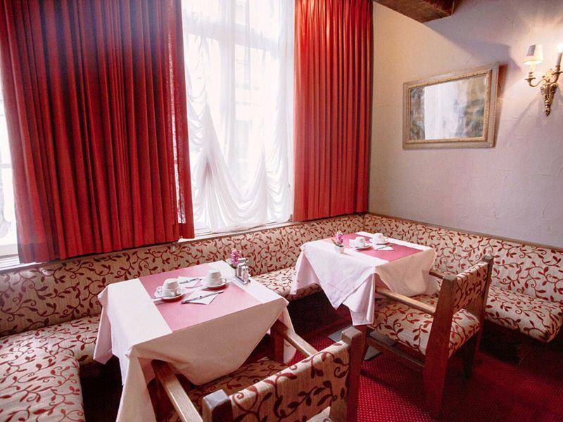 4A65B2D382E0FE8C984E1FCF777B50DE