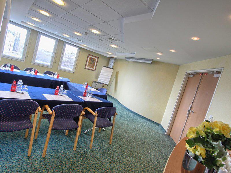 6B92A39C41F55324564450B95152C085