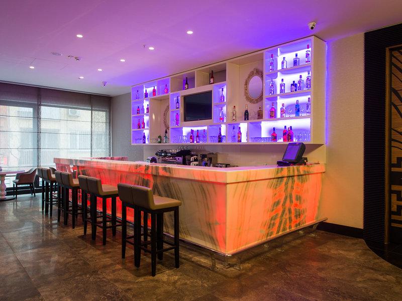 A6EF0C6DF38F8093EA62B41EECD60416