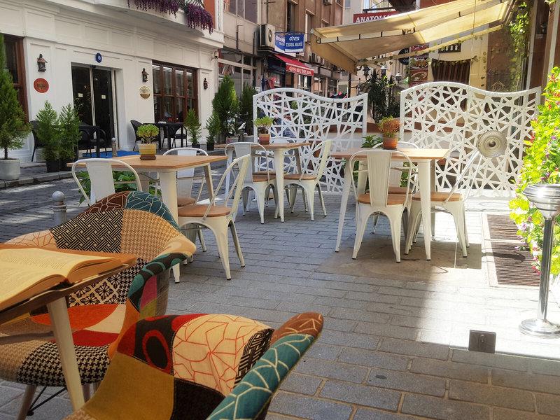 DA000597CDE94CF84FA120E9EEF11280