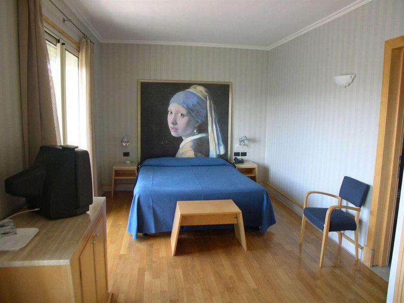 CCFC56031901243517B88BBAA32040D0