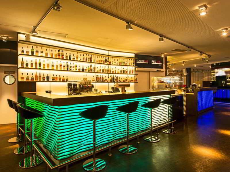 98729D947F8F2235B3D6393621B13DD6