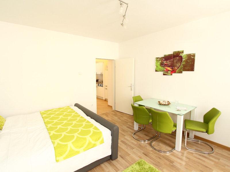 F8F2F3E1381412CDA45B814A37CC7F41