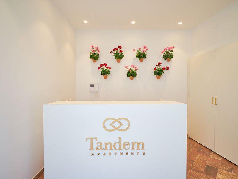 6B7CD18C2C027C1368D5571377A956A8