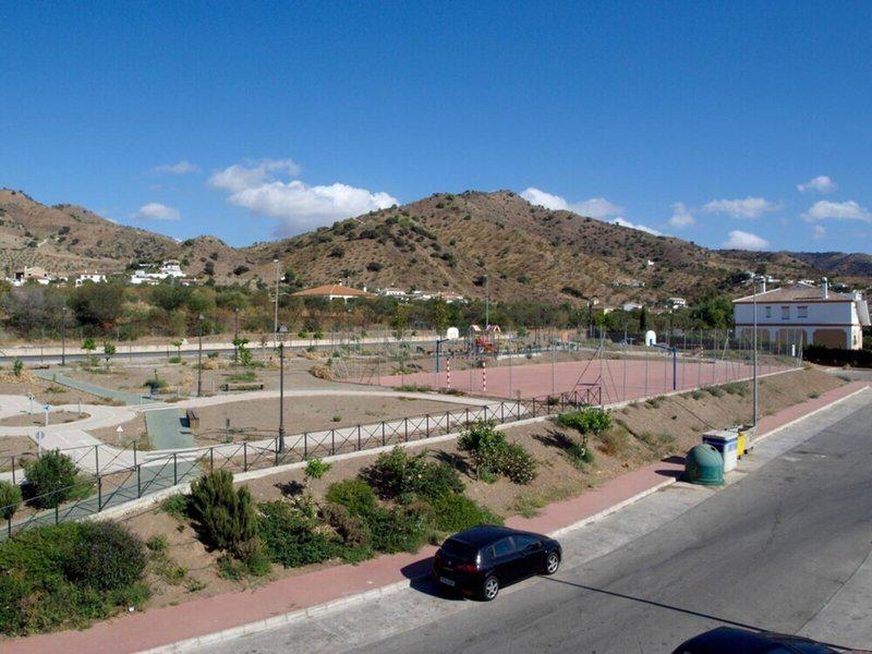 4E3183C60BC1672F5BCCFFDE61BBFE26