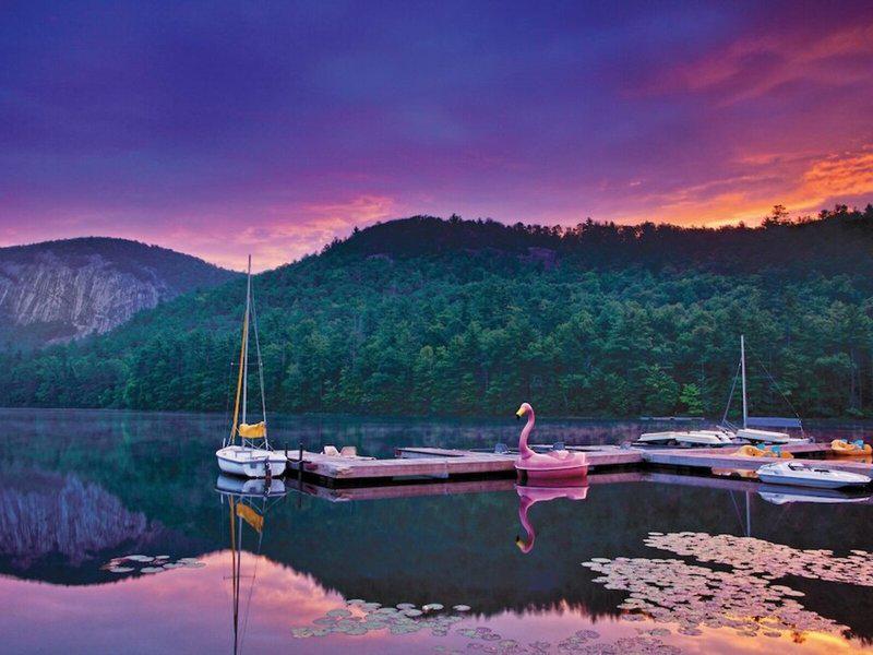 D476A0DDBE19608F11B06B25048A7D9B