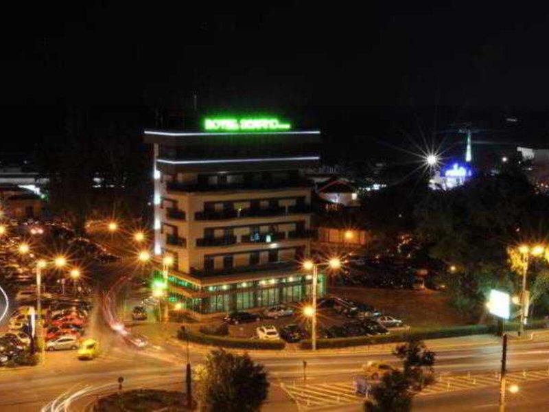 F1559AD06601D7E381CB9B3993958C8B