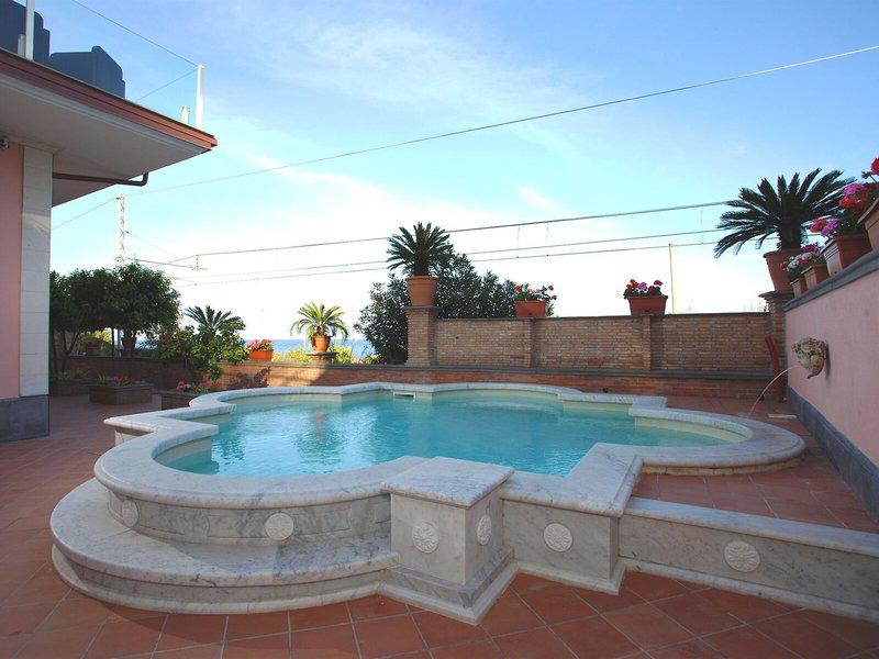 8ECDF2F1F4CC3DADDF67F67B79B3242F