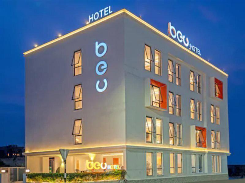 29E59891E46A8B6E1F61A2A4E9B63805