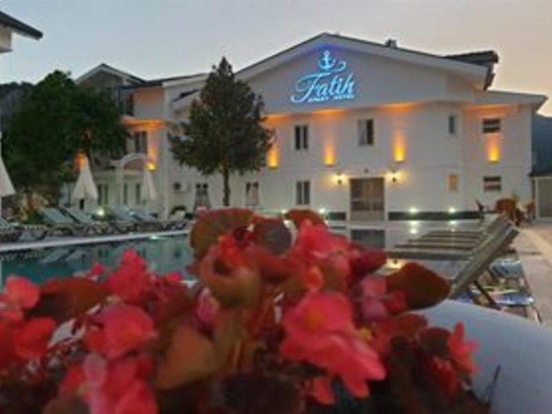 81C67E2BE45B1980648B37D75F19D4E3