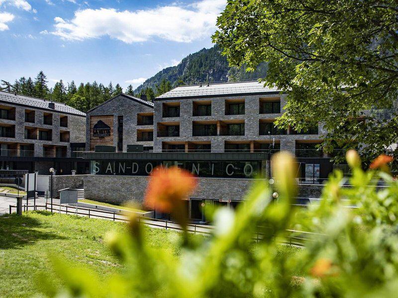 C7E302C847F4D1D7DDCA890811583813