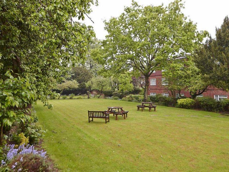 41888A71080D852BA661DD20D198B4F0