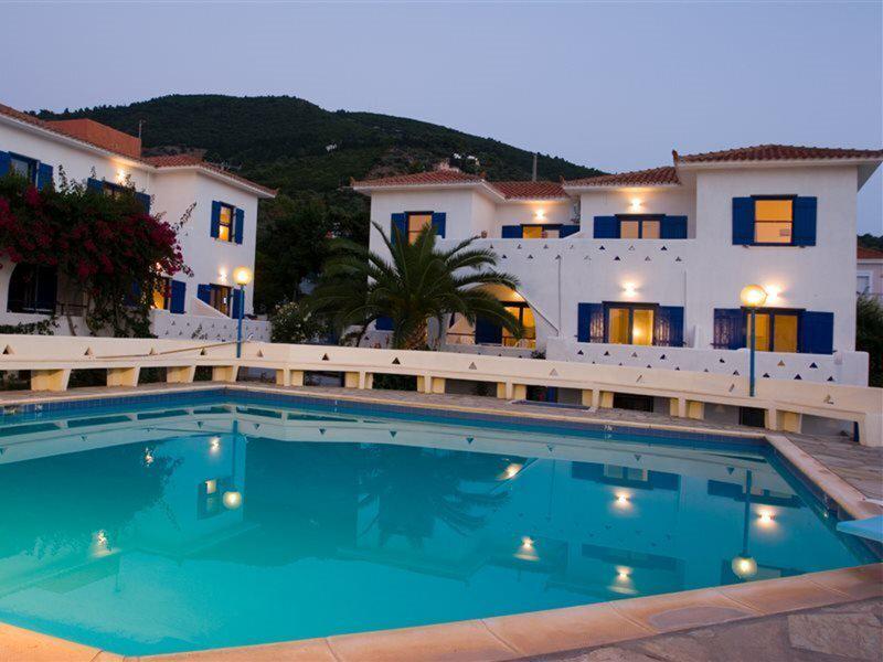 417E1D14364B2B53DED6ED34CB2F68B9