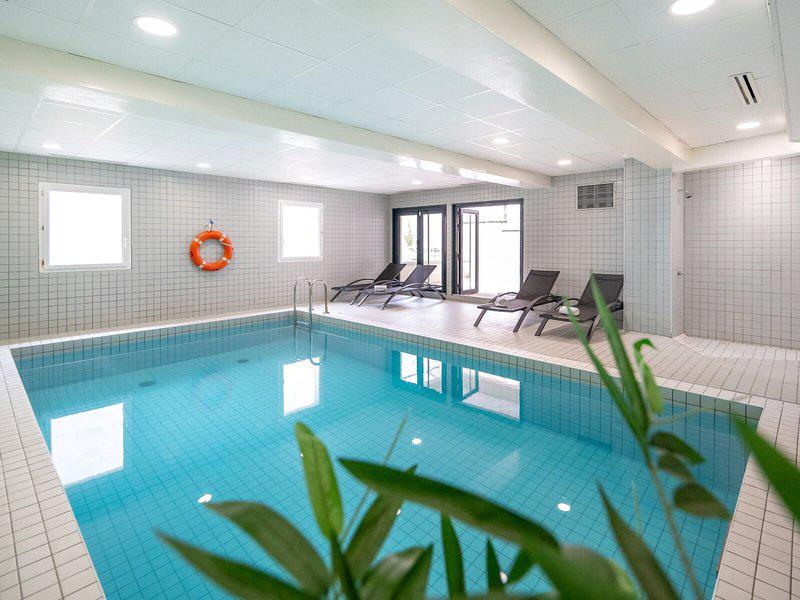 E4E53CB8AD31E8BF2B015B54E7B9DC92