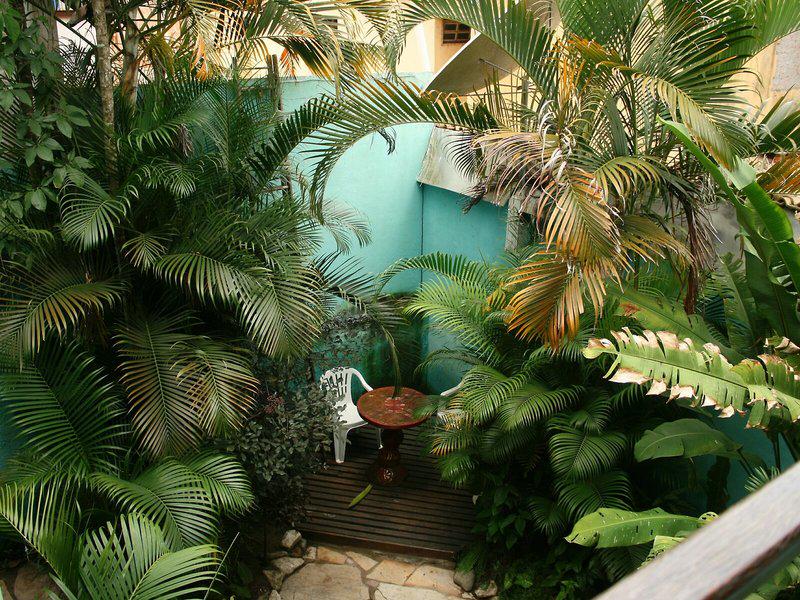 9E84E4EBD7756E8E5FD16440E86DC90C