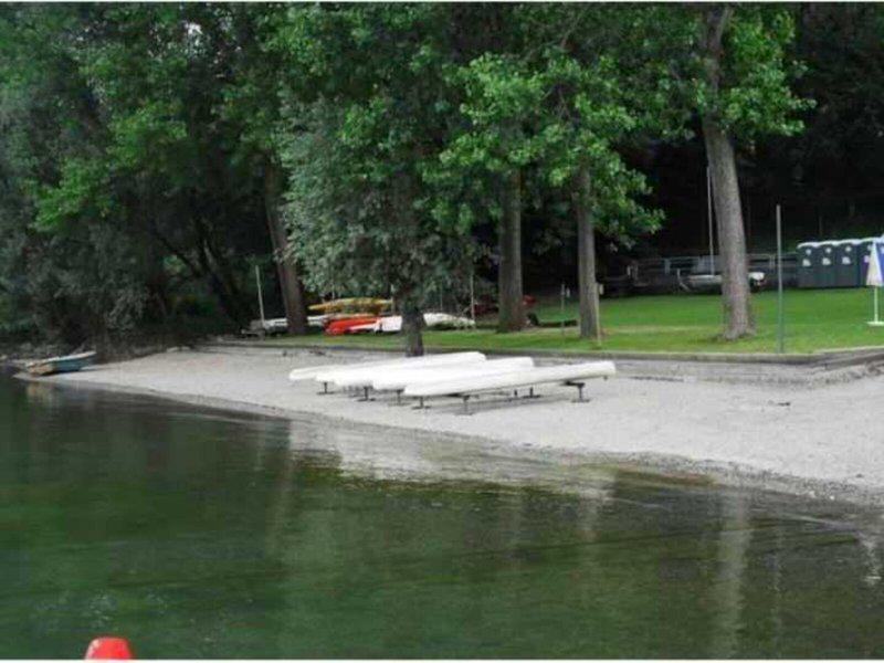 215E7FB982ADB5C1A1E9F46E143F4BAE