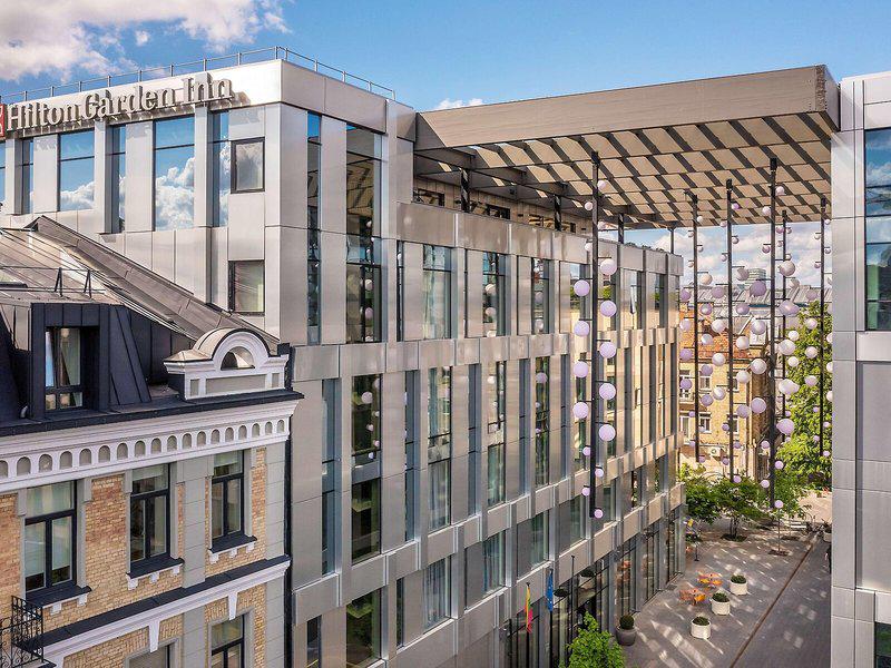 D01AD37D1615DCECC3BE5F86A0A71C9D