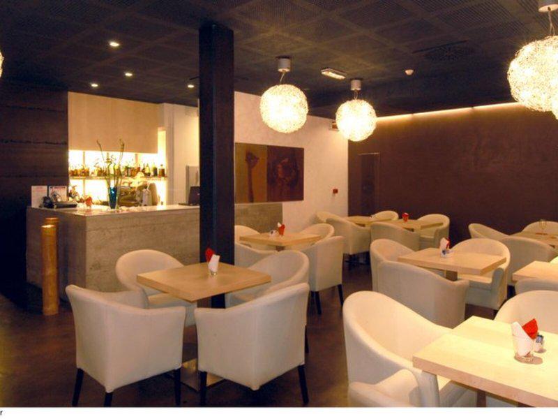 0E1E344FC86AAAA038F9A0EDE3C2B003