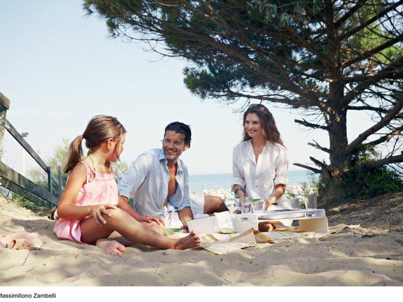 82F5B2354ED908B3C421C40AA21DADA0