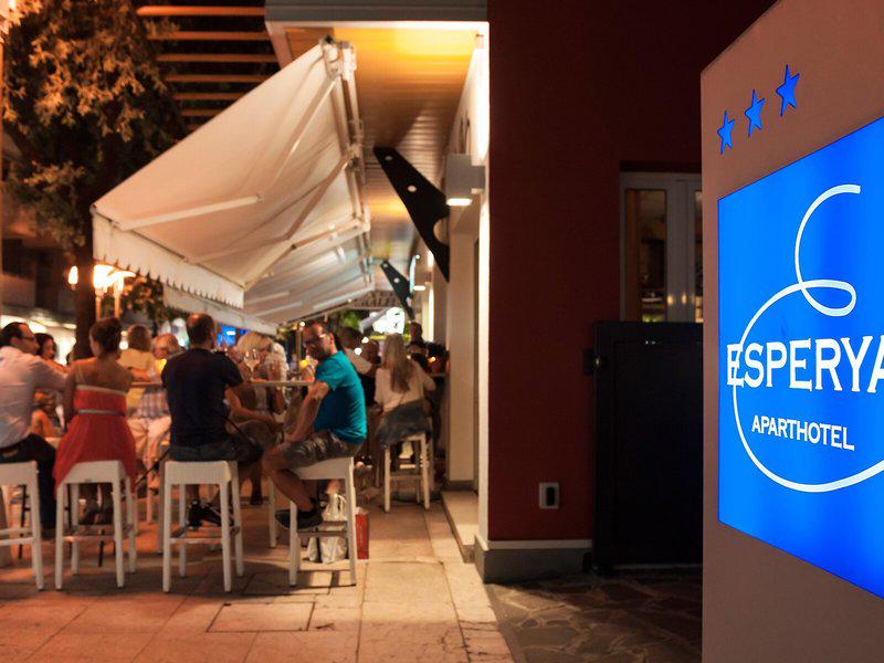 AA5D97347EC5395E2344FE647FD7B368