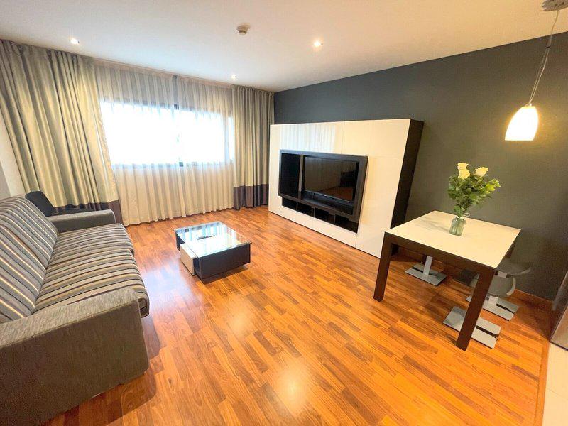 F140911E2188CCDAD0971899F8053FF6