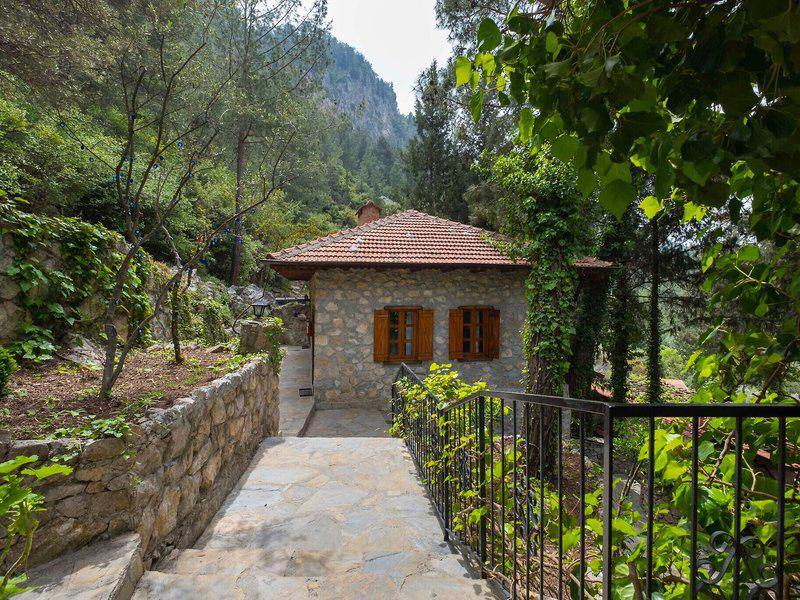 FCA2F43ED29295A8871C95B403307540