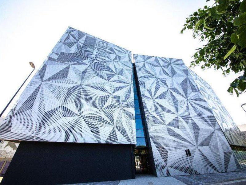 AA791A5DD400D1F89CD2D77FA7034418