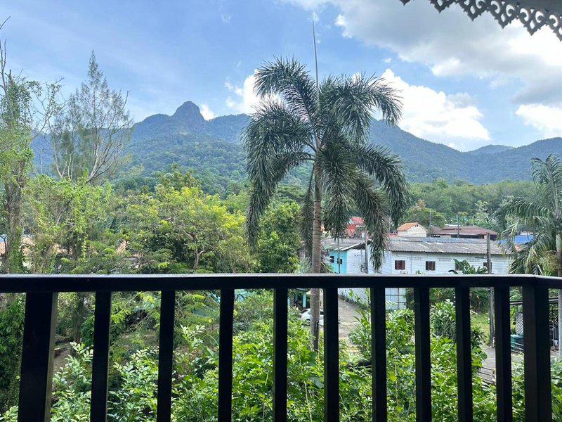 8034B6CA4105AD12533A947EABBE46FD