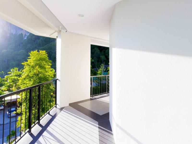 177DF659073E5F5B26B64CA686E567BA