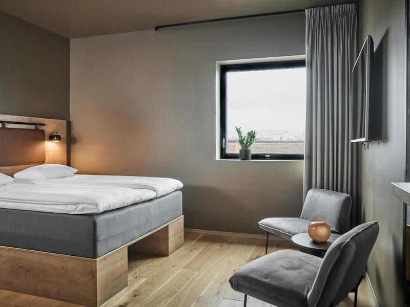 7D100D6DB9F6F7B7AC3ABF2BAF222515