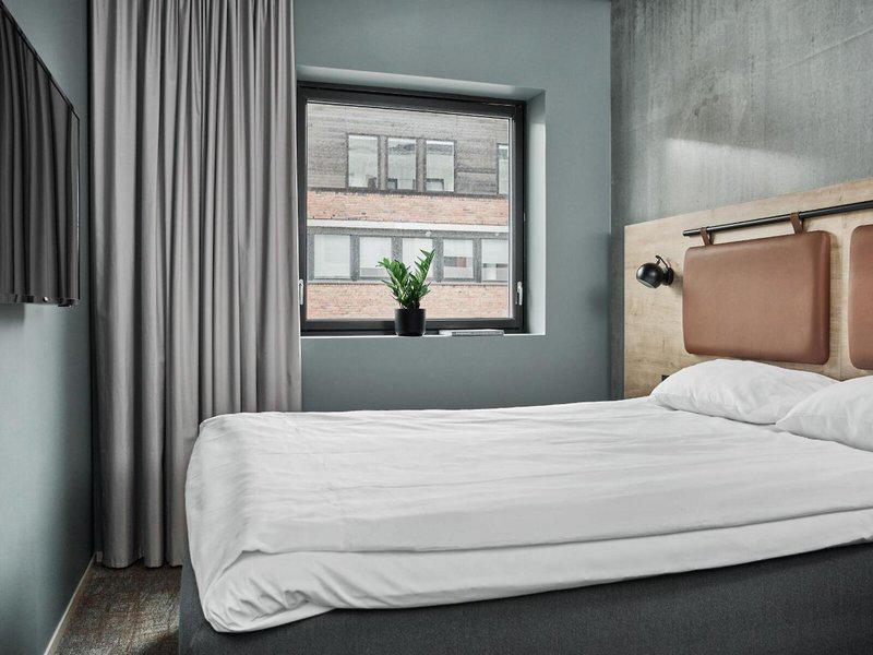 86AB477AE877719B60B1B08545BB0A06