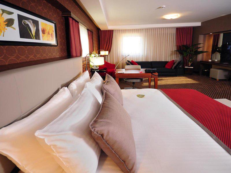 B5A092C193500C29413AB32BEC532D3F