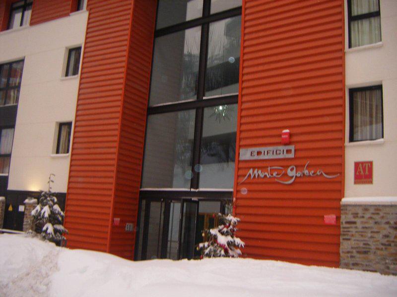 9D51A34029658C02058543A7BF135FF3