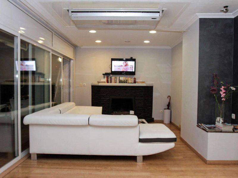 6240D821D9359483A12AF1BF0052A2AA