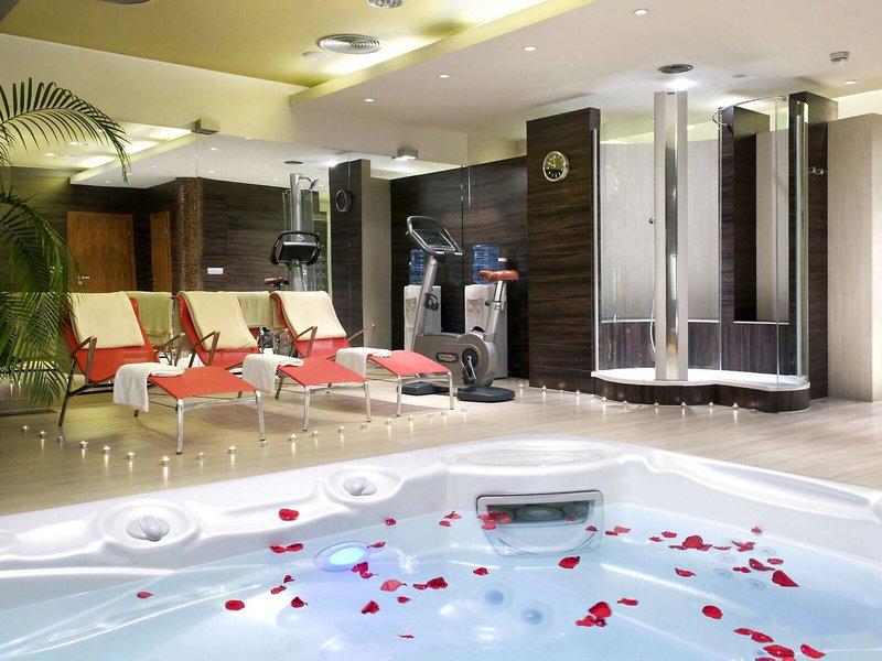 1199FF88613244DB90D15451FAE38F81