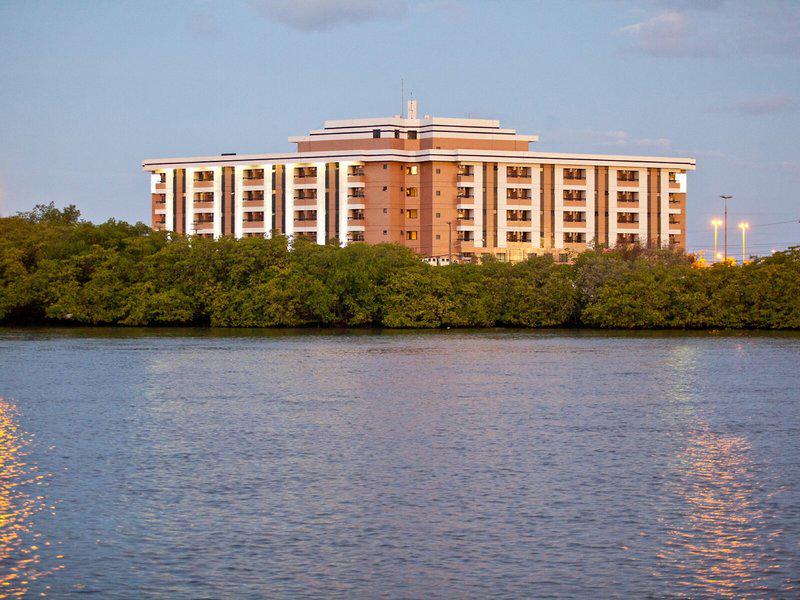 CE02A46CC18ADBDD286124CFE7CF3BB2