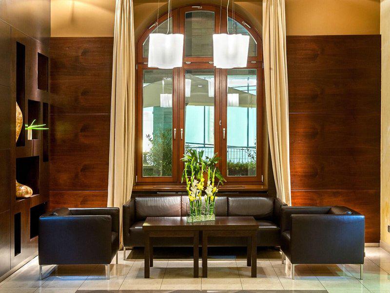 9460AD121C89F1BBB1DB901A2BBDDAAE