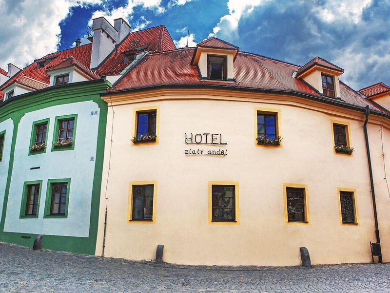 68C911F260815B4A9DCCDD5B492A78E6